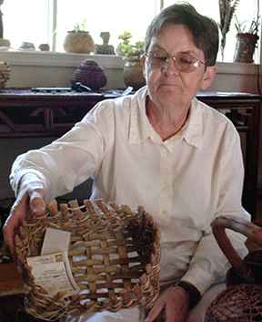 Plaited Paper Mulberry
Bark basket by Jean Tierney